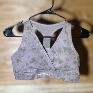 Alphalete - Surface Wrap Bra